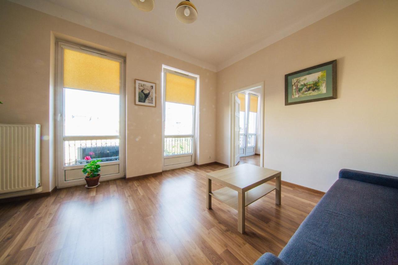 Apartment Metro Politechnika วอร์ซอ ภายนอก รูปภาพ